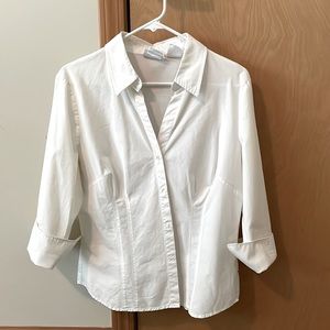 Women’s Collared button up shirt
